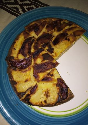 Una foto de Tarta invertida de manzana y avena