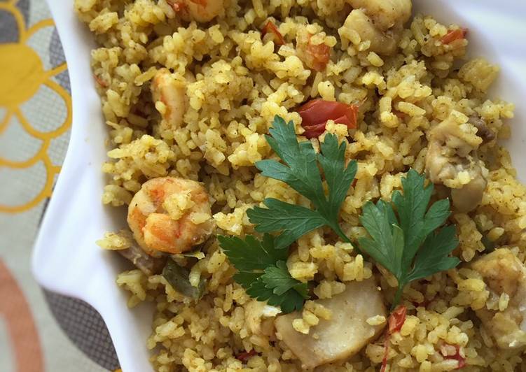 أرز 🍤 بفواكه 🐙 البحر 🐟