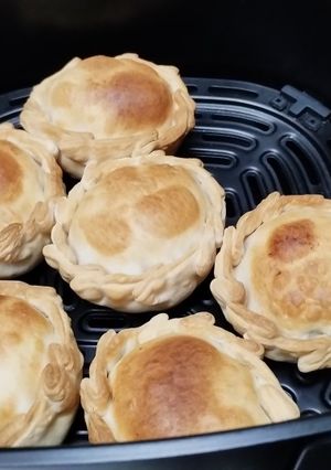 Una foto de Empanaditas de puerro y panceta ahumada en freidora de aire