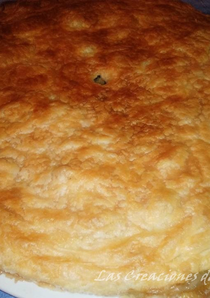 Una foto de Empanada de hojaldre con berenjena y bacon
