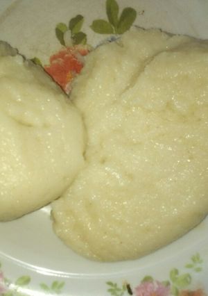 A picture of Tuwon semovita.