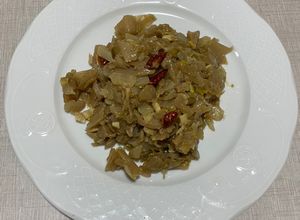 Una foto de Col blanca o Repollo picantes rehogadas