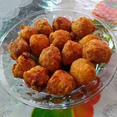 รูปของ Bola bola kentang goreng