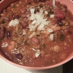 A picture of Chili for my Dad, with Pablano Peppers.
