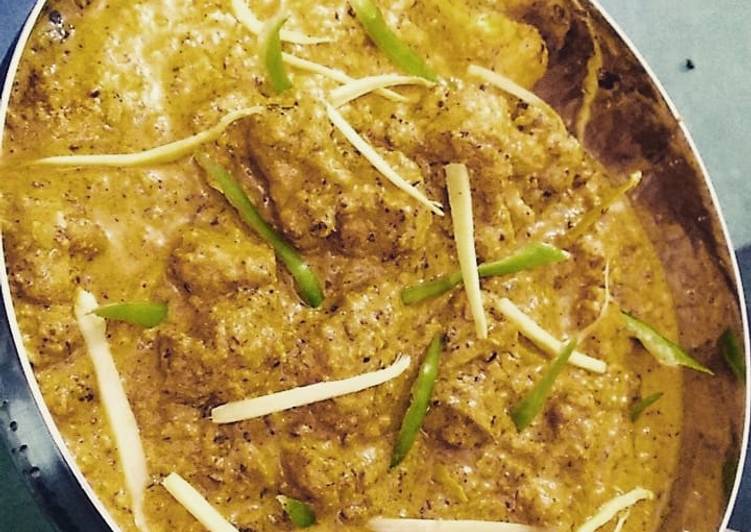 Recipe of Yummy Chicken reshmi handi😋