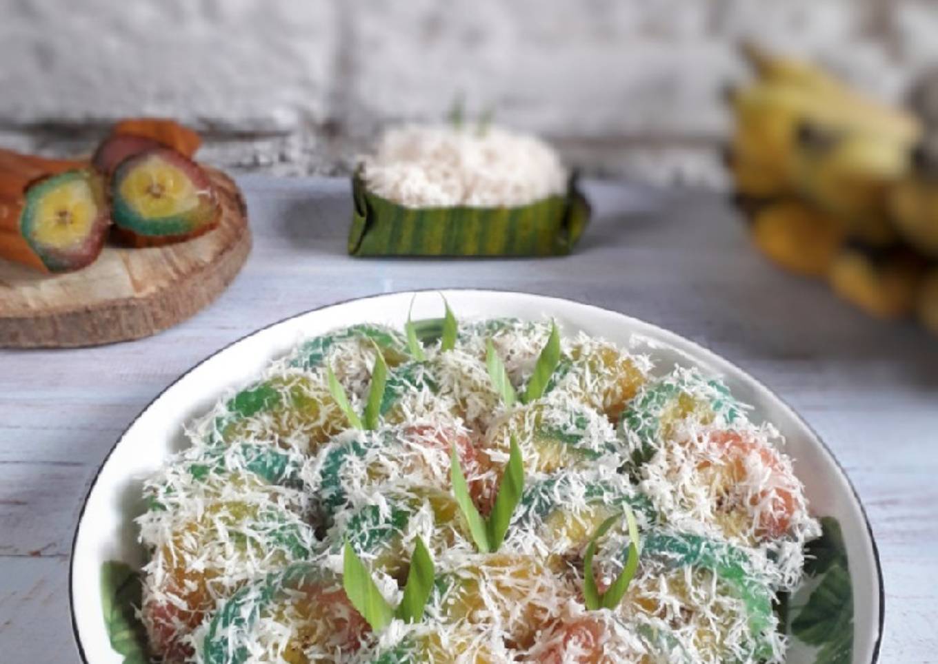 Kue Mata Roda Pelangi