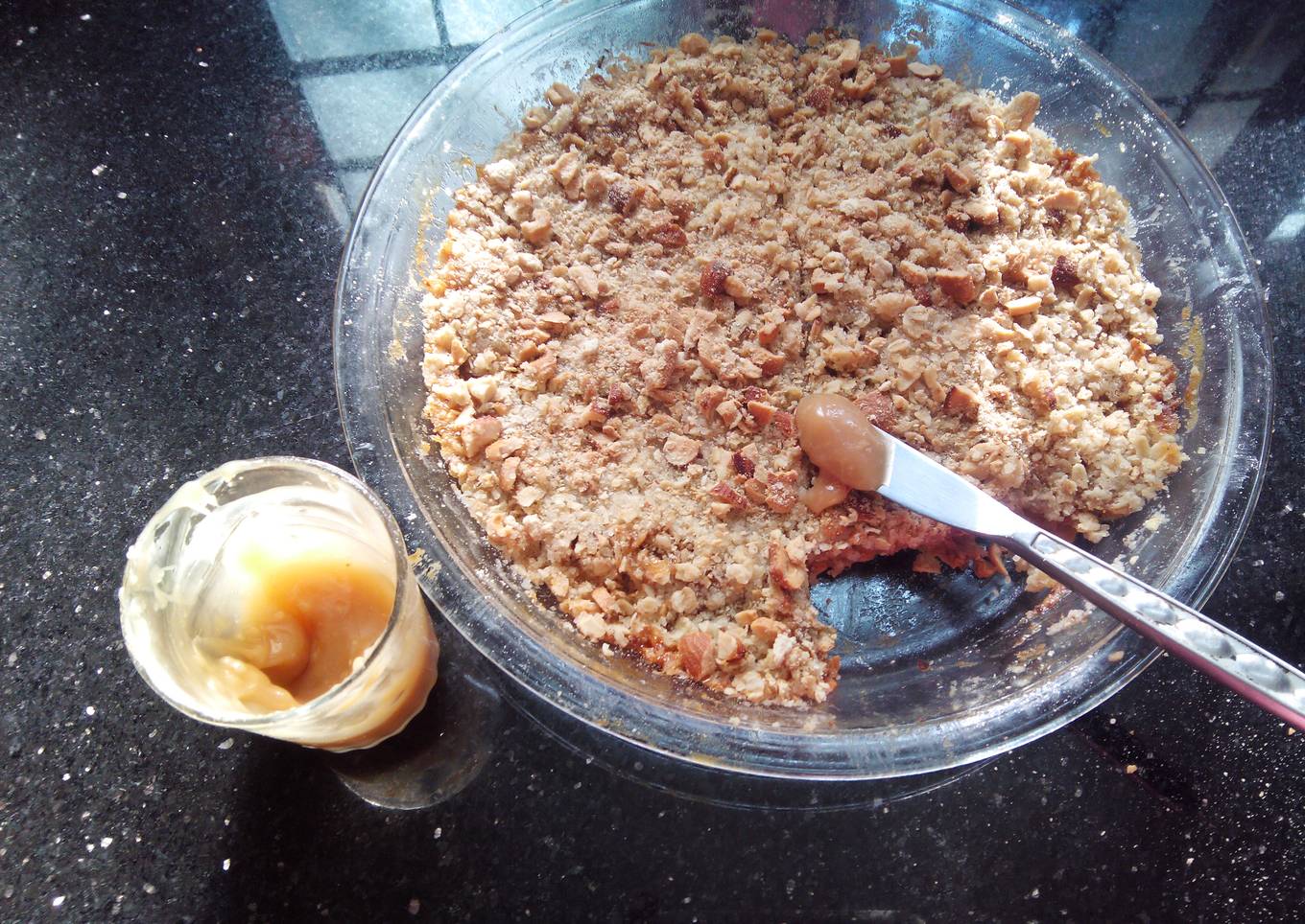 Quick Moist apple pudding with crunchy crisp topping-Apple Crispy!