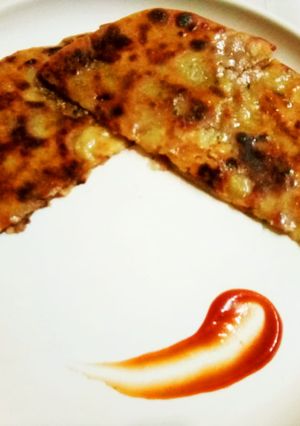 A picture of Aloo paratha.
