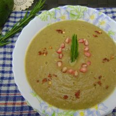 A picture of Avocado & Broccoli Soup.