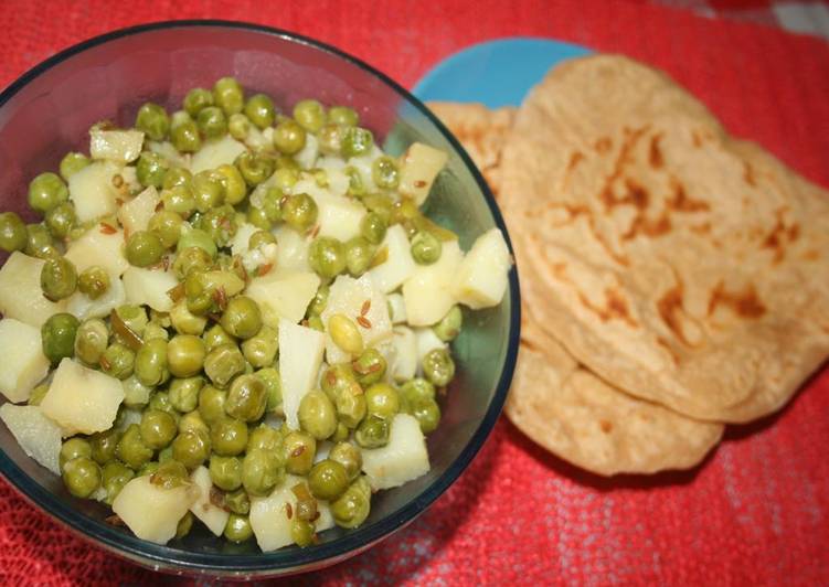 Recipe: Perfect Matar aloo ki ghughri