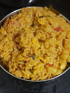 அரிசி பருப்பு சாதம்(arisi paruppu sadam recipe in tamil) செய்முறை முக்கிய புகைப்படம்