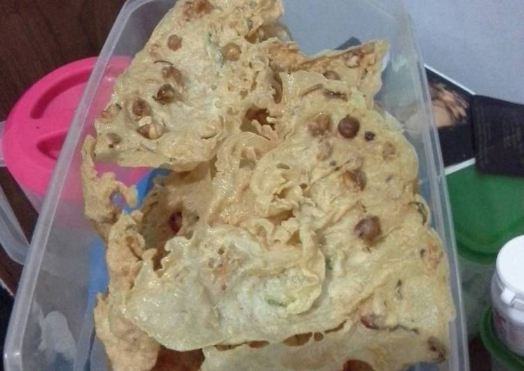 Peyek kacang renyah (no santan)