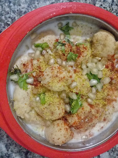 दही भल्ले (Dahi Bhalle recipe in hindi) रेसिपी मुख्य फोटो