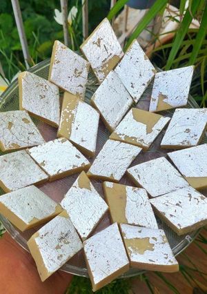 A picture of Kaju katli.