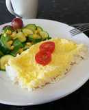 Tortilla de arroz con calabacín y maíz