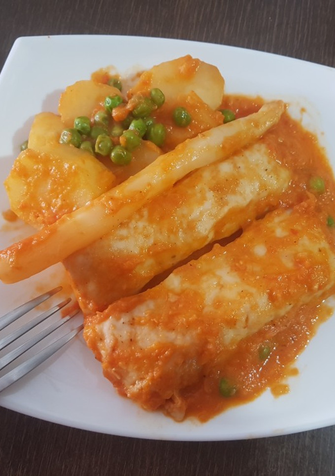 Una foto de Lomos de merluza a la vizcaína; a mi manera (Thermomix)