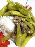 สันคอหมูผัดพริกหยวก