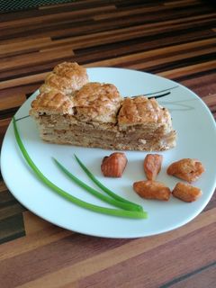 Tepertős pogácsa torta recept fotója