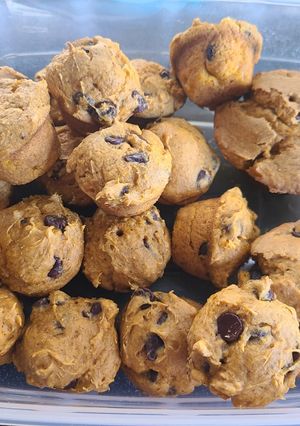 A picture of Easy pumpkin muffins.
