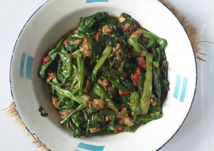 Cara memasak Tumis Genjer Sambal Oncom Mudah