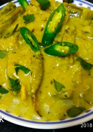 A picture of Mixed veg gravy curry.