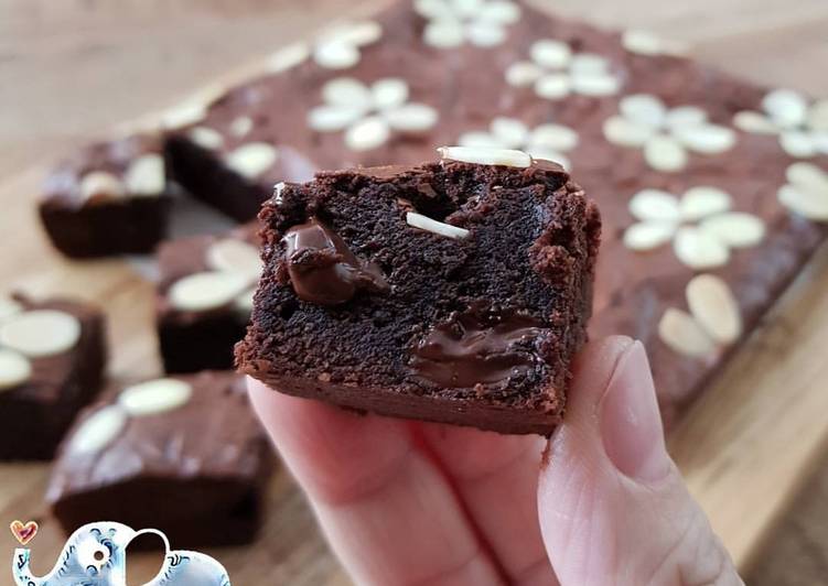 Fudgy, Chewy Brownies