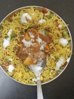 ખોયા કાજુ મસાલા કરી (Khoya Kaju Masala Curry Recipe In Gujarati) રેસીપી મુખ્ય ફોટો