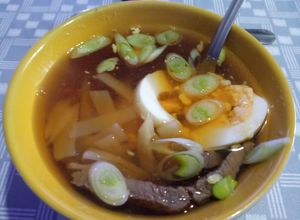 Una foto de Ramen fit con o sin pasta Konjac