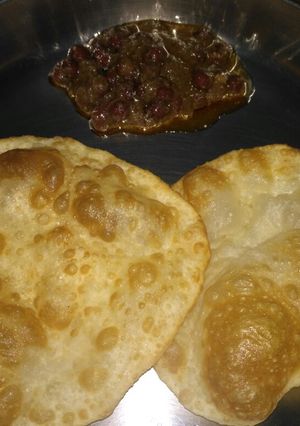 A picture of Chole bature.