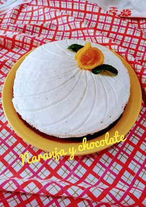 Una foto de Torta de naranja y chocolate/ Il pastel d'arancia e cioccolato