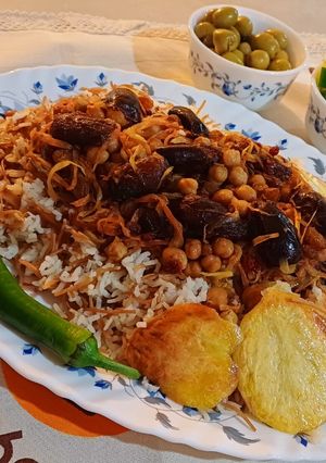 عکسی از دستور رشته پلو با سس نخود