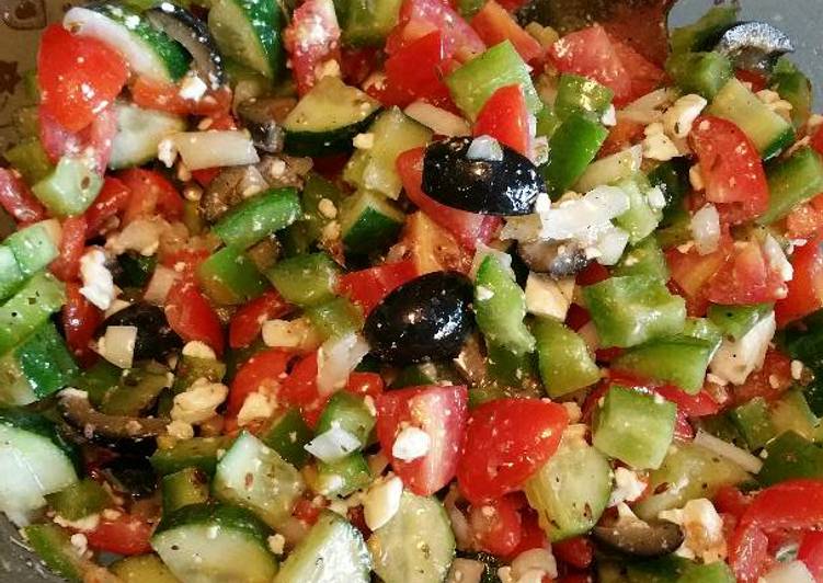 How to Make Quick Greek Salad