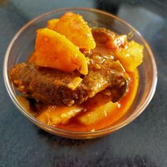 A picture of Potato Brinjal Sabzi.