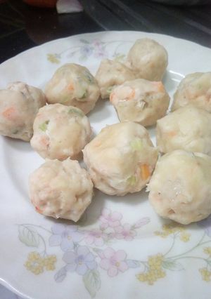 Foto resep Bola bola ayam udang (bakso ayam udang sayur) menu anak