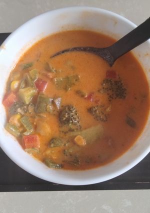 A picture of Thai Red curry.
