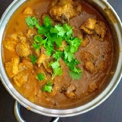 A picture of Chicken and Meal maker maker Curry.