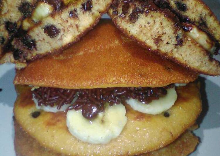 Dorayaki coklat isi pisang coklat 🍫🍘🍌😋