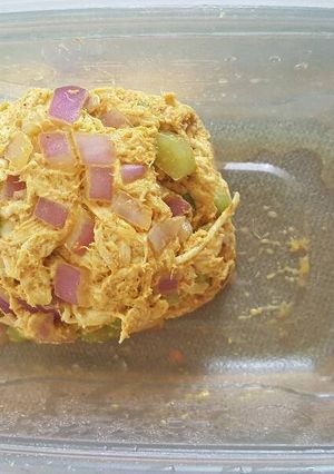 A picture of Curry Chicken Salad.