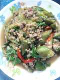 ผัดเต้าเจี้ยวมะเขือยาวหมูสับ