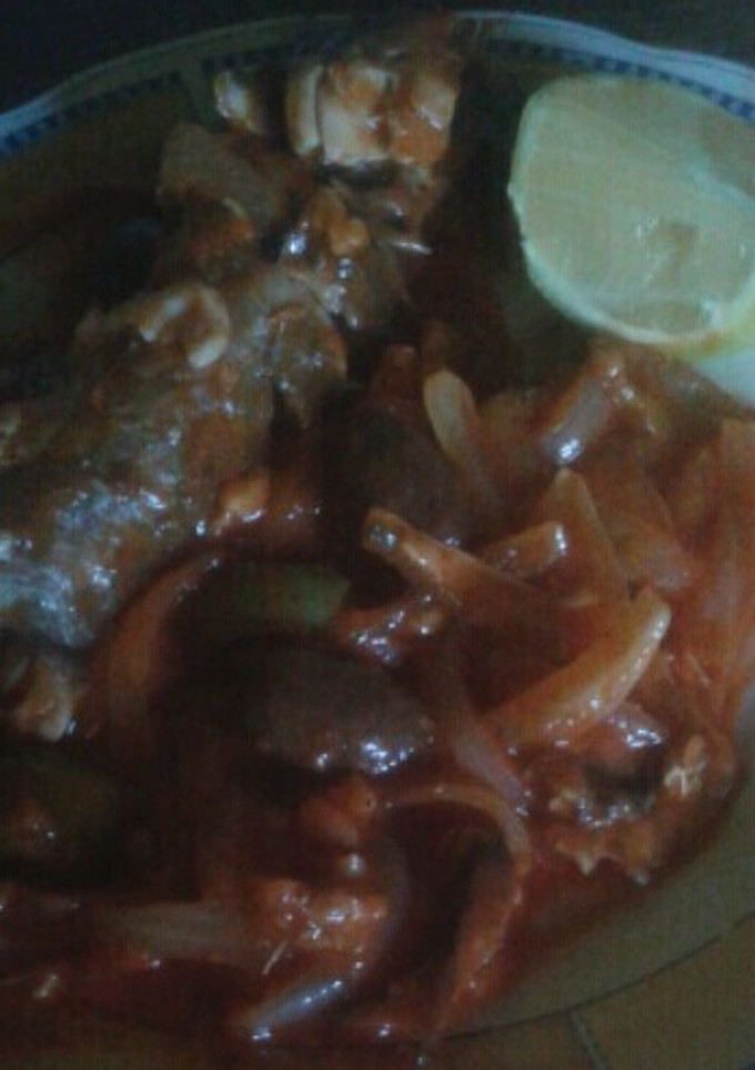 Una foto de Pescado a la veracruzana versión chilena