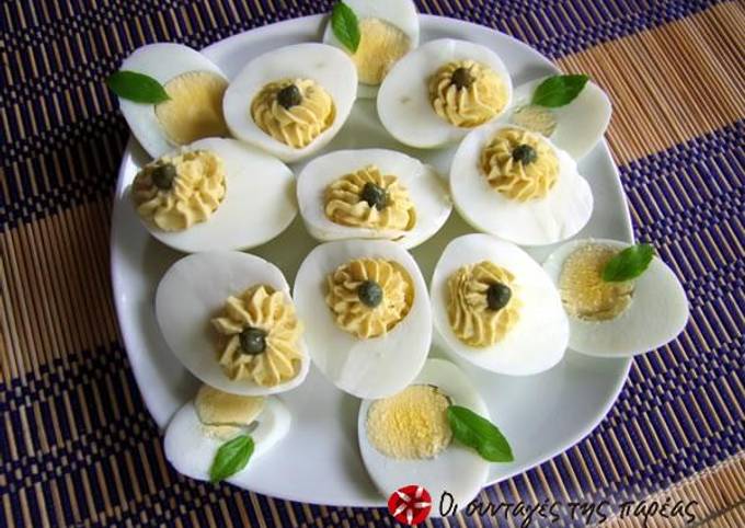 κύρια φωτογραφία συνταγής Αβγά γεμιστά