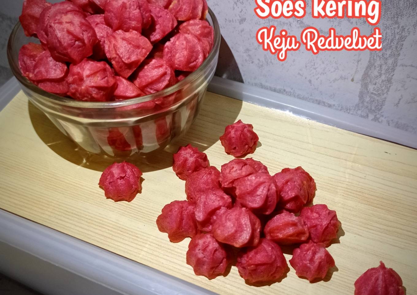 Soes kering keju redvelvet