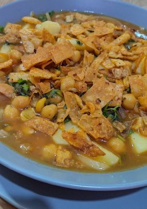 A picture of Kathiawari chole.