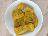 Nila Bumbu Kuning