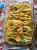 Conchiglione com molho de abóbora e sálvia