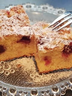 Meggyes dobálós pite recept fotója