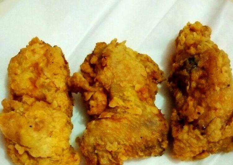 Langkah Mudah untuk Menyiapkan Ayam goreng (Fried chicken ala ala kfc), Enak Banget