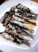 https://img-global.cpcdn.com/recipes/fdf7544c1aef5c64/128x176cq50/sardinas-en-la-freidora-de-aire-foto-principal.jpg