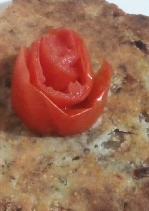 صورة لوصفة اقراص الزعيتر مع كاس شاي على طريقة حييبتى صفاء من فلسطين ❤