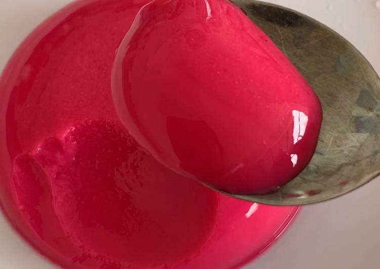Langkah Mudah untuk Menyiapkan Strawberry Soy Pudding, Sempurna